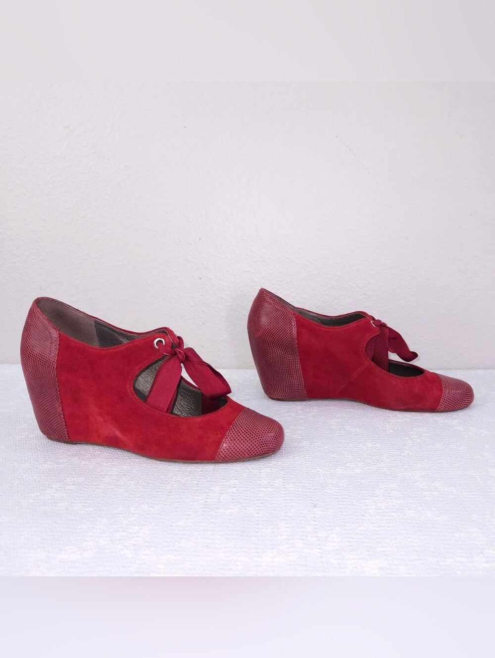 Jeffery Campbell Ynez Mary Jane Wedge US 9 Red Suede Leather Cap Toe Pumps